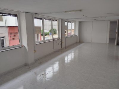 Oficina en Santa Cecilia, Naron